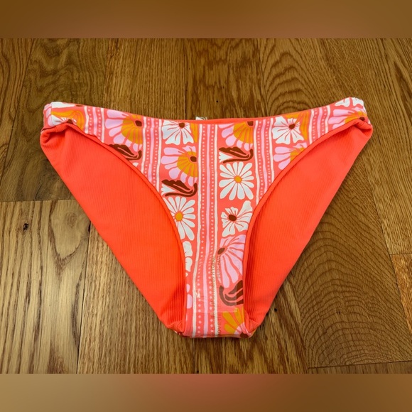 Maaji Reversible Retro Flowers Bikini Bottoms Size Large - Picture 9 of 12